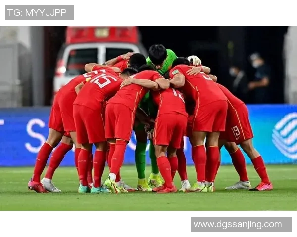 中国足球队与世界球星对抗的精彩时刻 揭示中超与国际足球的深度融合