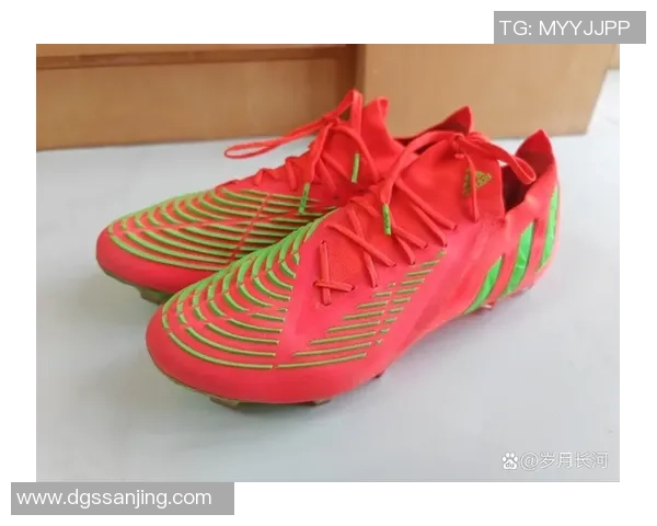 根据球星个性风格推荐的女款足球鞋时尚选择与性能分析