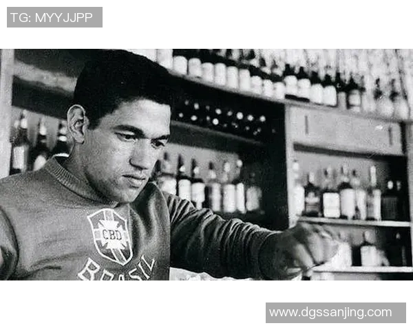 初中生最喜爱的足球球星是谁?探索他们的魅力与影响力 初中生最喜爱的足球球星是谁?探索他们的魅力与影响力